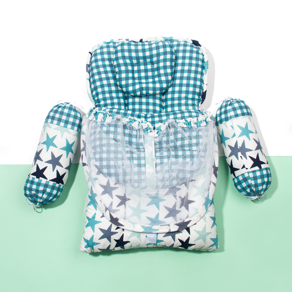 Baby Unisex 4 Piece Set Carry Nest Checked and Stars Print